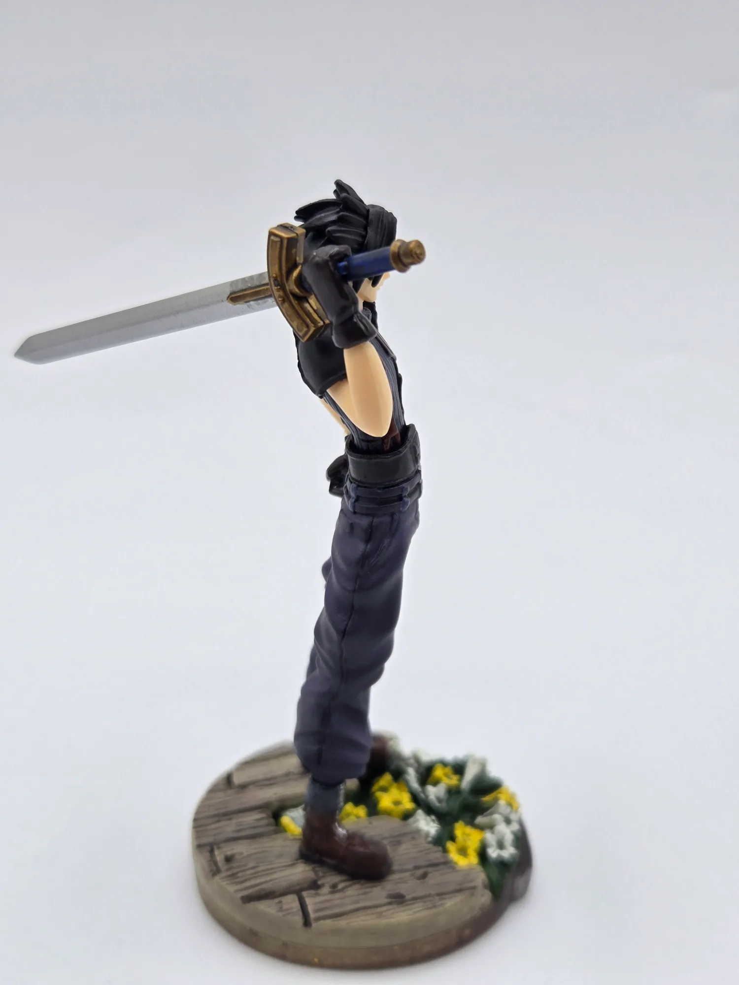 Final Fantasy VII Crisis Core Zack Fair Trading Arts Mini - immagine 5