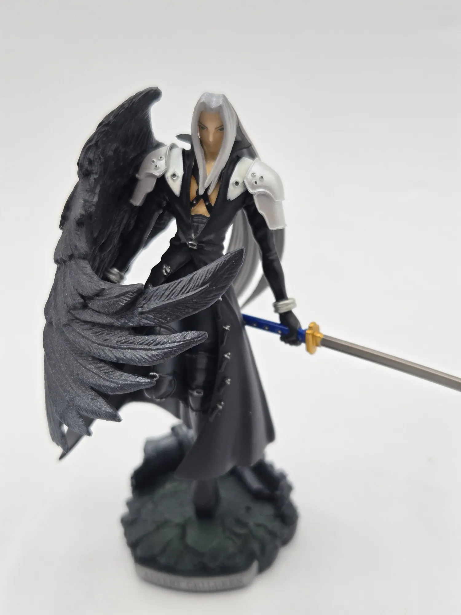 Final Fantasy VII Advent Children Sephiroth Trading Arts Mini - immagine 4